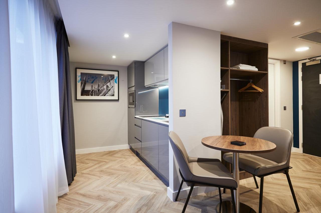Roomzzz York City Extérieur photo